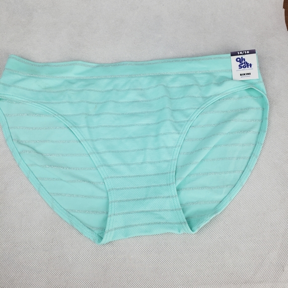 Victoria’s Secret Shortie Minishort & Bikini Lot - Picture 3 of 7